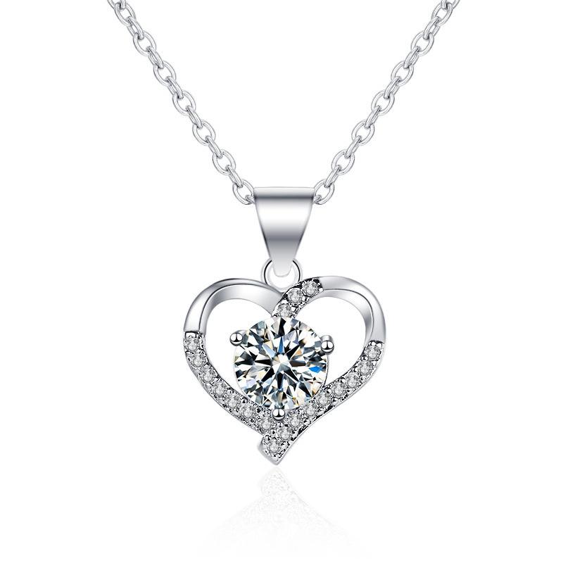 S925 sterling silver simple love inlaid D-color moissanite necklace niche design versatile high-end collarbone chain holiday jewelry gift