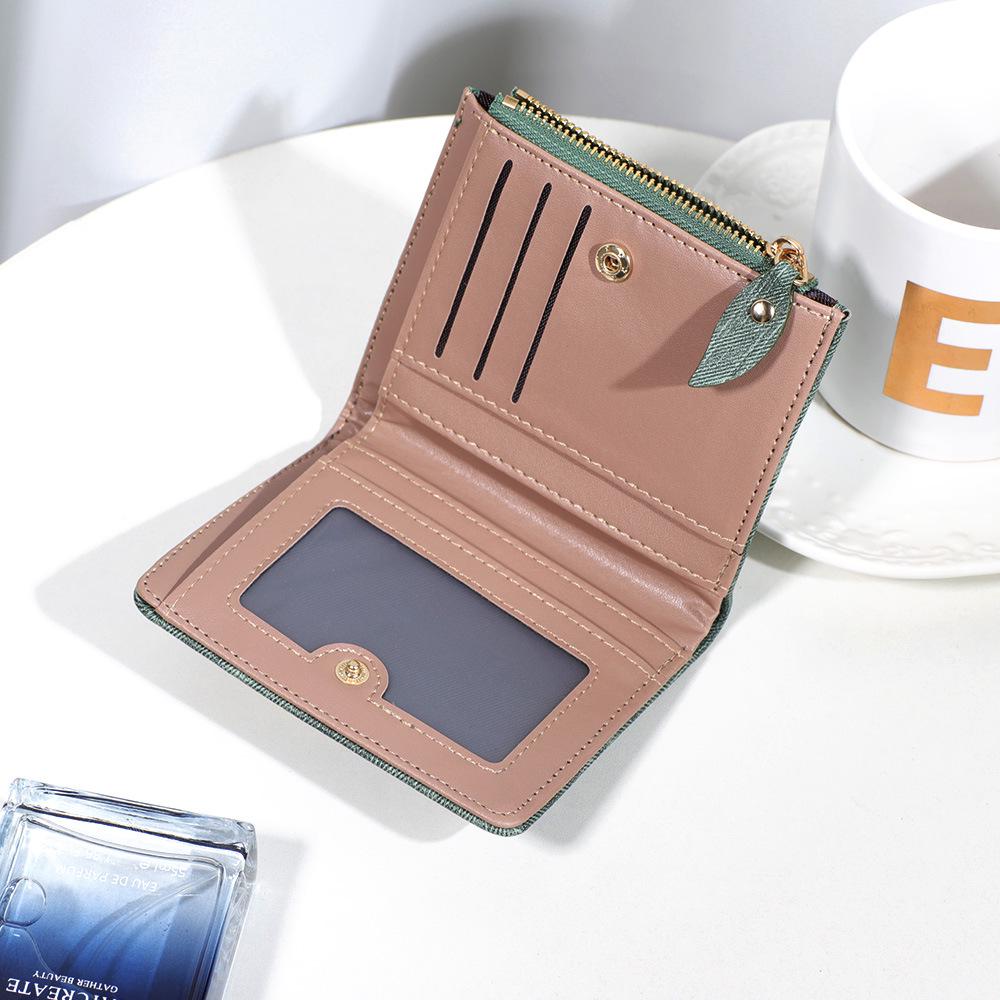 Women's Large Capacity Cat Embroidery Multi-Card Bifold Wallet