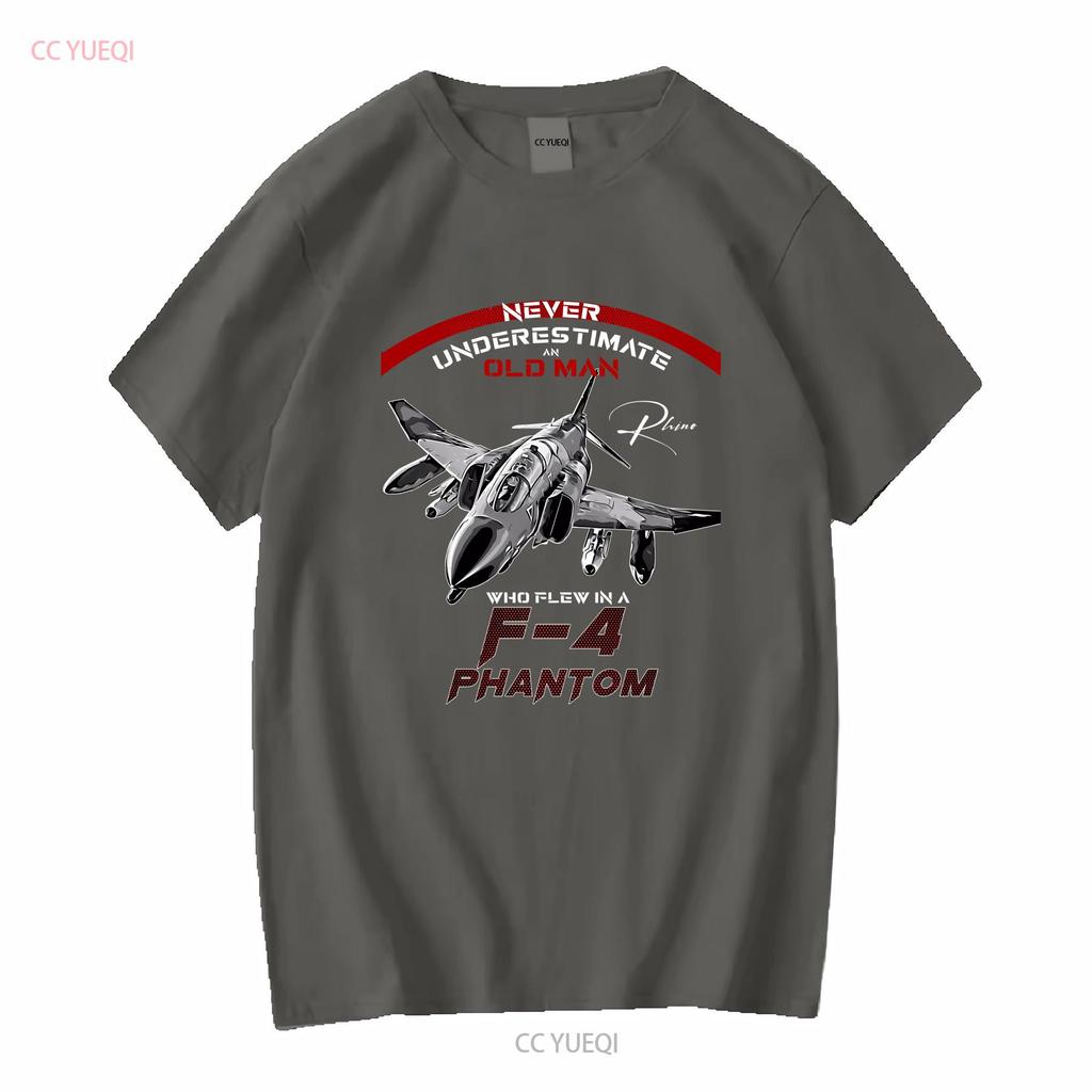F4 Phantom Never Underestimate an Old Man Who Flew In a Classic T Shirt Vintage Washed Streetwear Stylish Versatile Soft