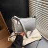 Popular underarm small bag women's new versatile casual messenger bag commuter shoulder bag