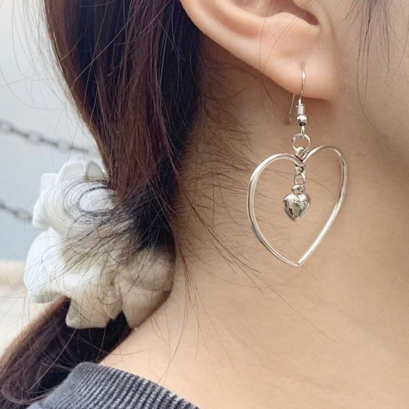 Stylish Earrings Hollow Heart Drop Earrings Ear Jewelry Alloy Material Dangle Earrings Perfect for Various Occasion