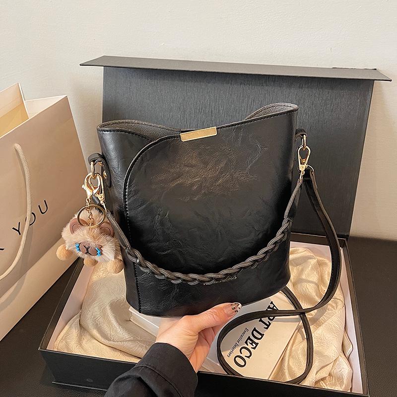 

2025 Women s Retro Crossbody Bucket Bag – High-Quality, Versatile, Hot-Selling Handbag Coffee Color