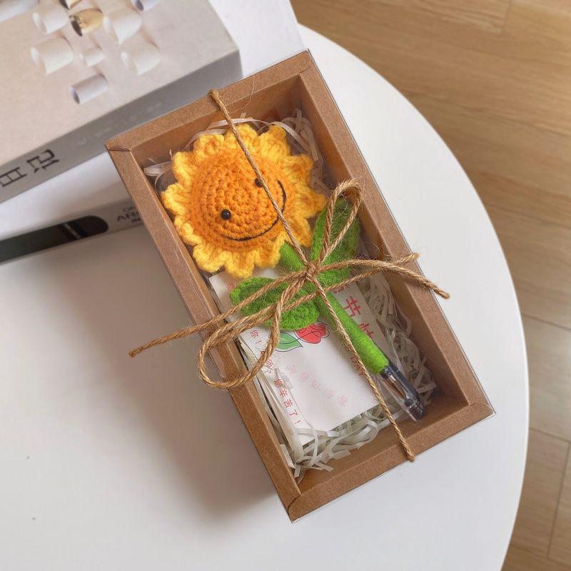 Crochet Handmade Sunflower with Potted Graduation Flowers Tulip Sunflower Crochet Flowers Teacher's Day Gift Home Decoration