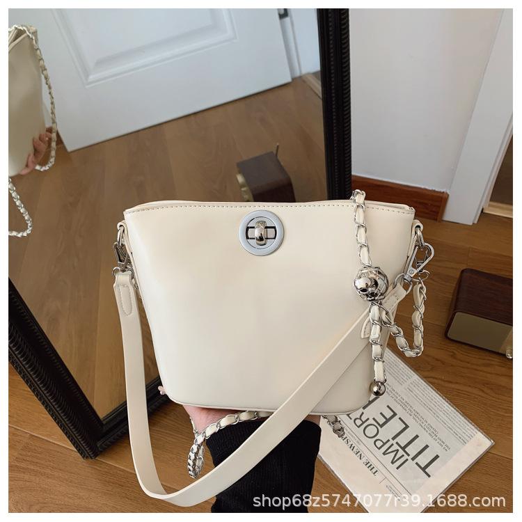Fashion chain small bag women's 2025 new bucket mother bag high-end texture versatile commuter shoulder messenger bag
