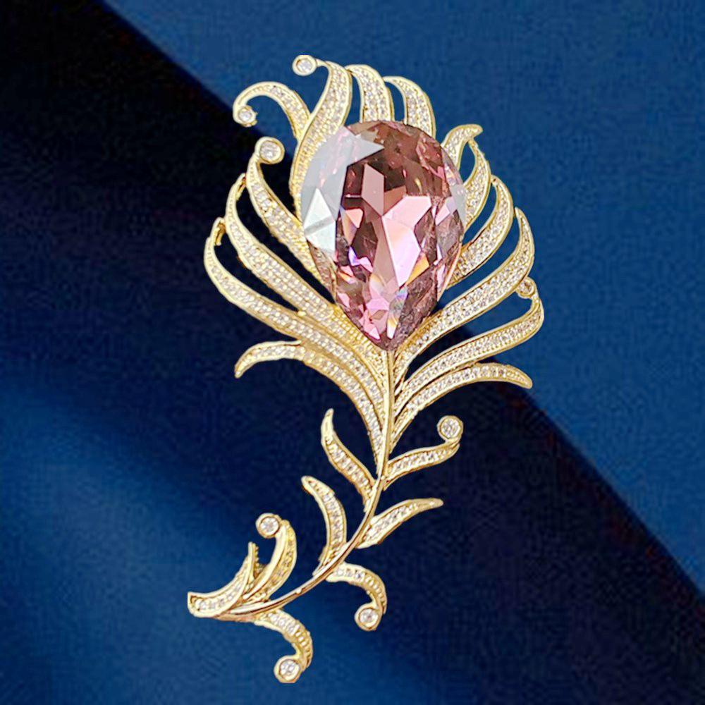 

Zircon-Inlaid Feather Brooch: Elegant Autumn/Winter Women s Fashion Jewelry Accessory