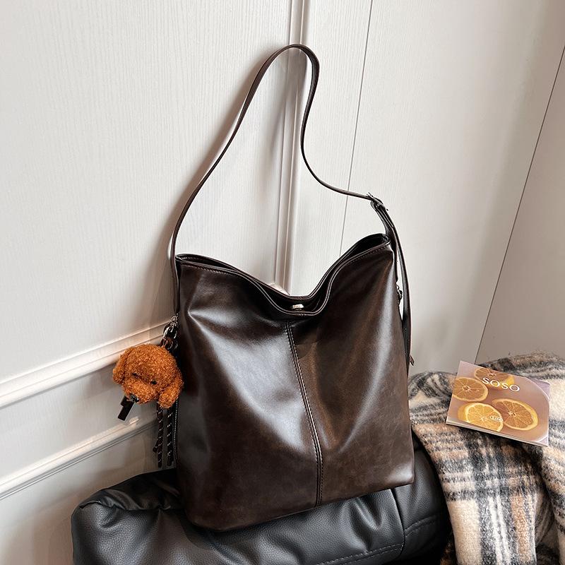 Bag Women's Large Capacity 2025 New Fashion Versatile Retro Premium Shoulder Bag Crossbody Bucket Bag