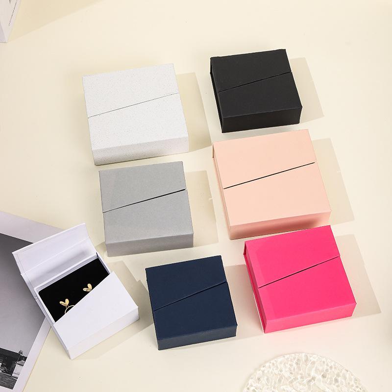 Dual-Opening Magnetic Flip Jewelry Packaging Box Earring Necklace Ring Jewelry Organizer Box Thick Kraft Paper Jewelry Box