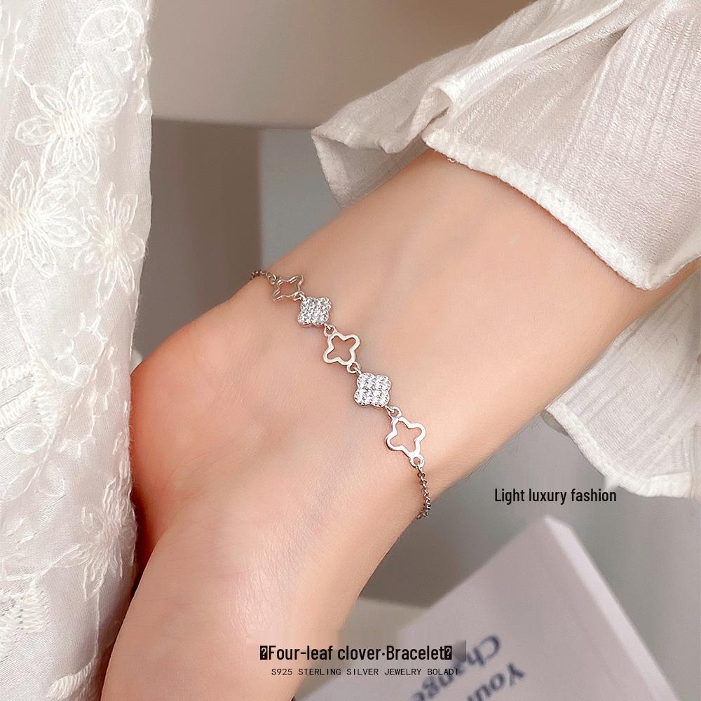 S925 Sterling Silver Lucky Four-Leaf Clover Bracelet in Mori Style - Simple, Elegant, Niche Hand Jewelry