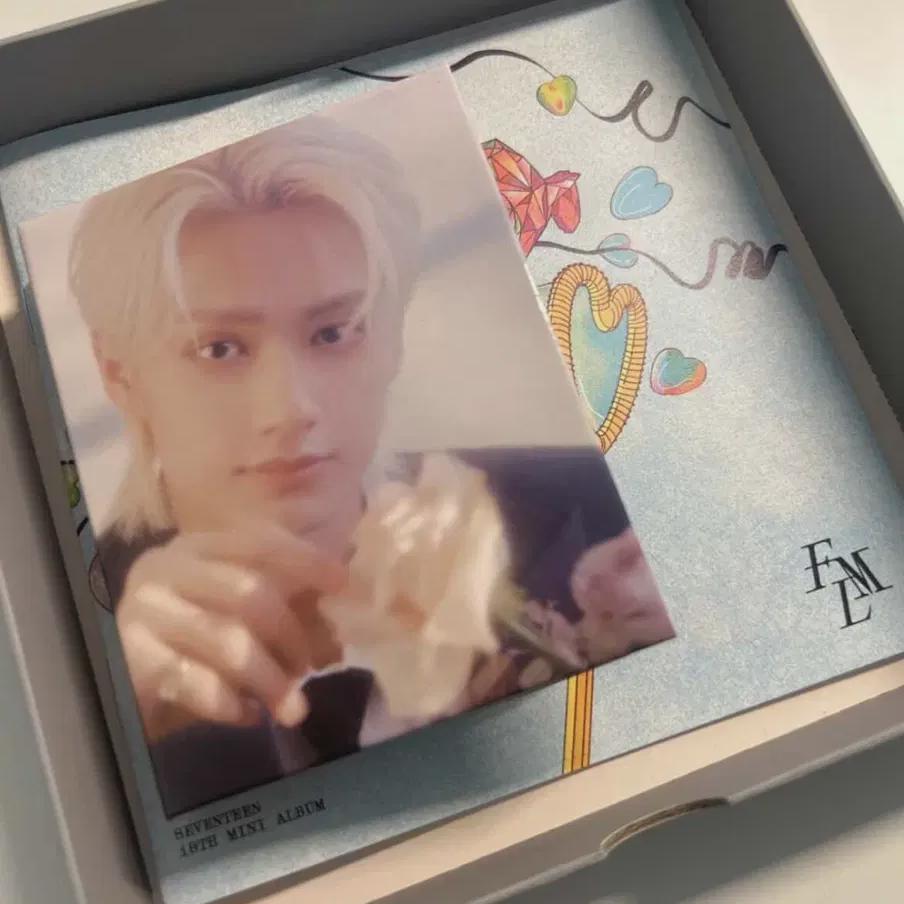 

Seventeen June Fml Fml 10th Mini-album Carat Van