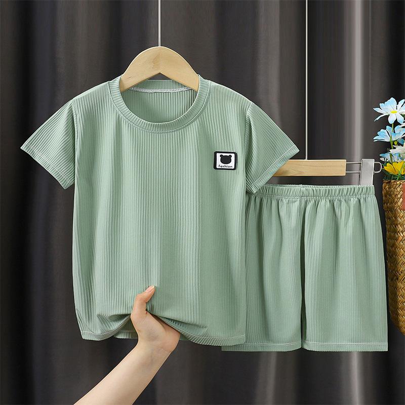 

Детская футболка с круглым вырезом