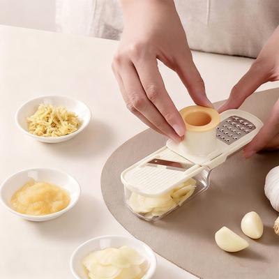 3In1 Manuelles Zerkleinern von Gewürzen Werkzeug Handsicher Mini Knoblauchpresse Mehrzweck Ingwer Zerkleinerungswerkzeug für Esszimmer Backen Zerkleinerer