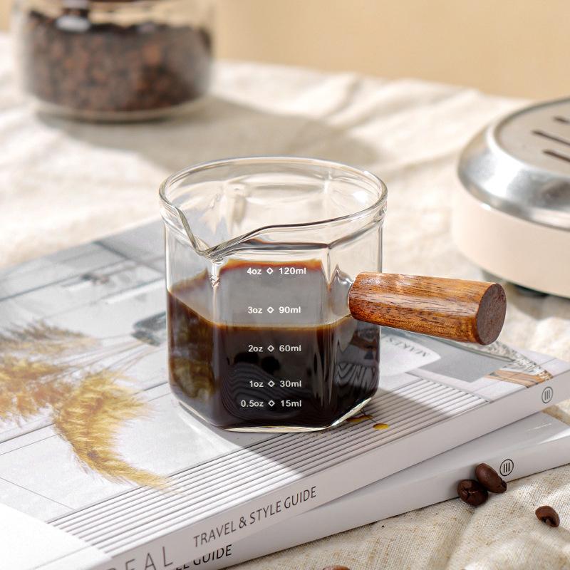 120 ml Glas Espresso Messbecher mit Holzgriff Sechseck Milchkännchen Kaffeezubehör Saucenbecher Servierkännchen Küche Zuhause Café