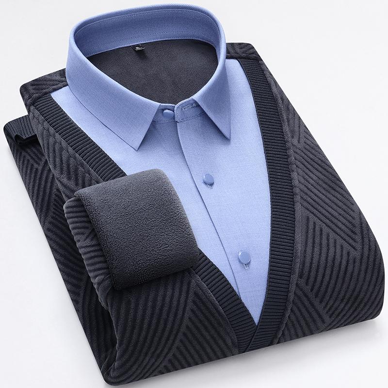 Men's long-sleeved shirts with fleece and thickening are trendy and versatile on the street. They are of high quality and cool