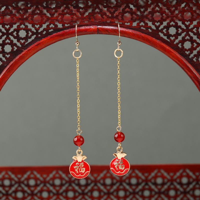 Retro and Trendy Chinese Style Red Earrings, Earrings, Femininity, Long Style Showing Face, Thin Fringed Earrings, Ethnic Style Earrings.
