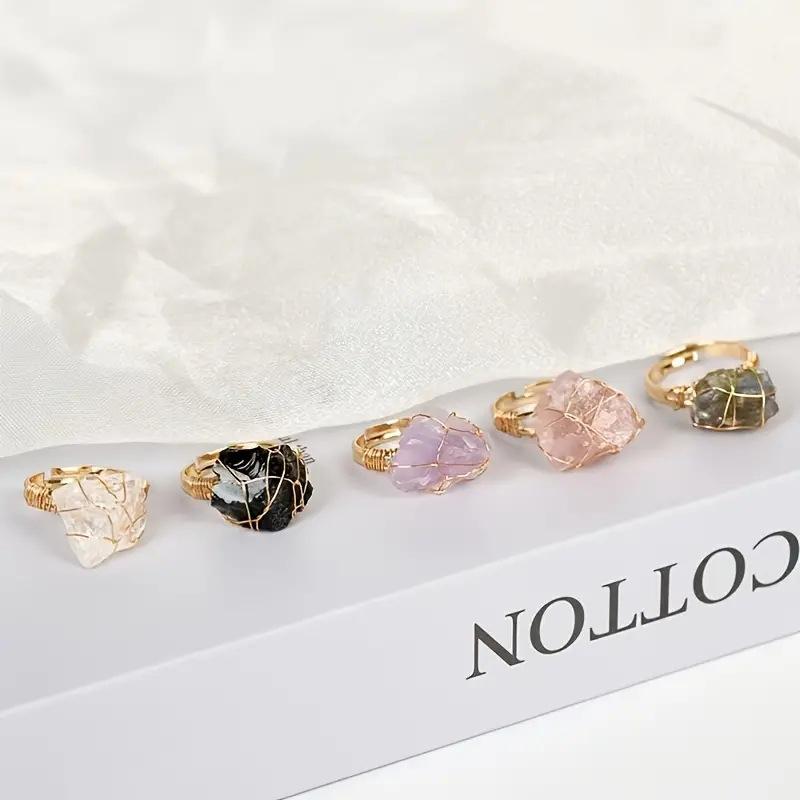 Lebender Ring aus Naturstein, unregelmäßiger Rohstein, Amethyst, weißer Kristall, handgewickelter, verstellbarer Seidenring.