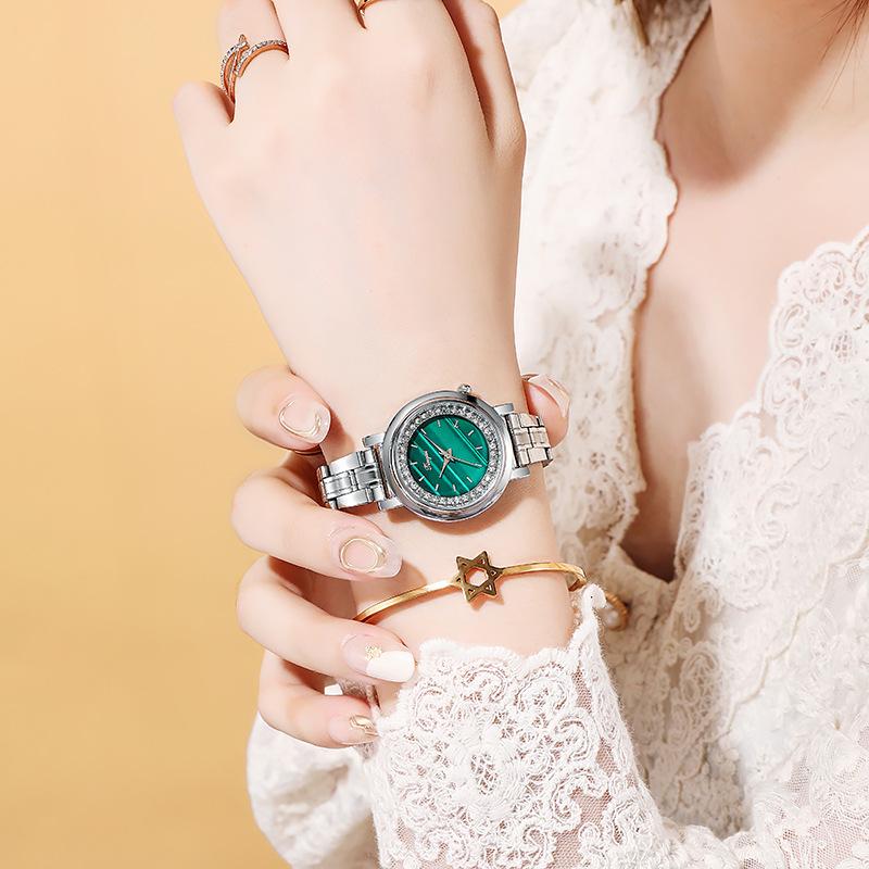 Quartz Movement Watch Retro Style Ladies Wristband Temperament Steel Band Watch Small Green Watch Disc