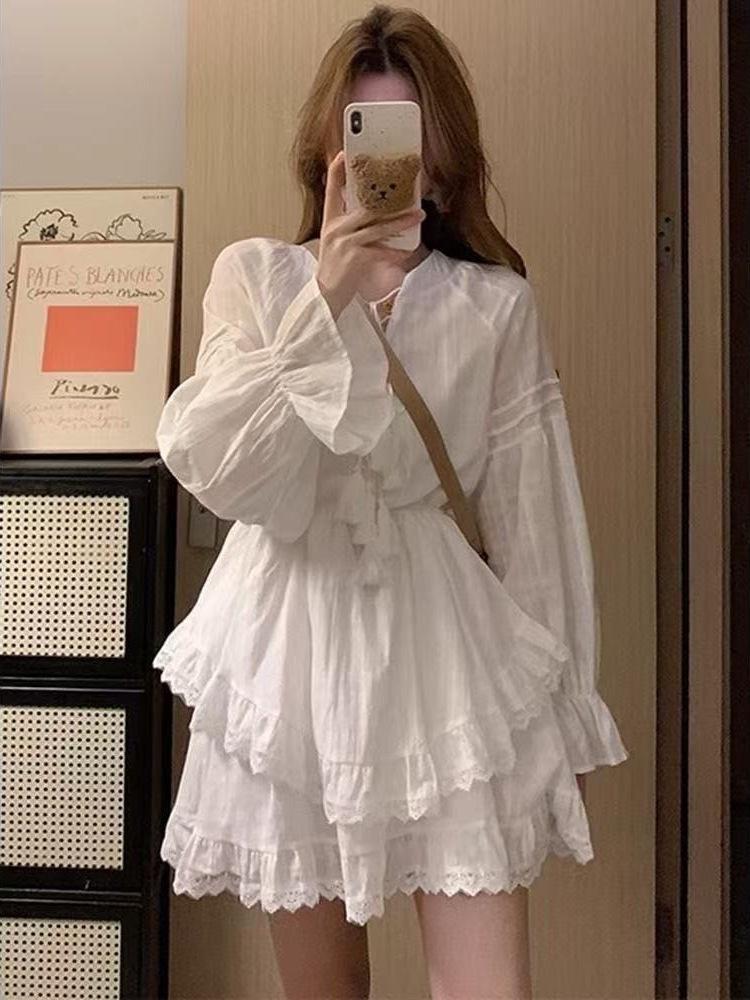 Elegant White Waist-Cinching Long-Sleeve Dress for Women with Puffy Skirt - Perfect for Spring and Autumn
