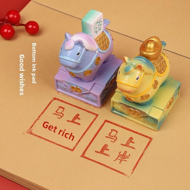 Resin Creative Desk Decor For Office And Celebration Gifts