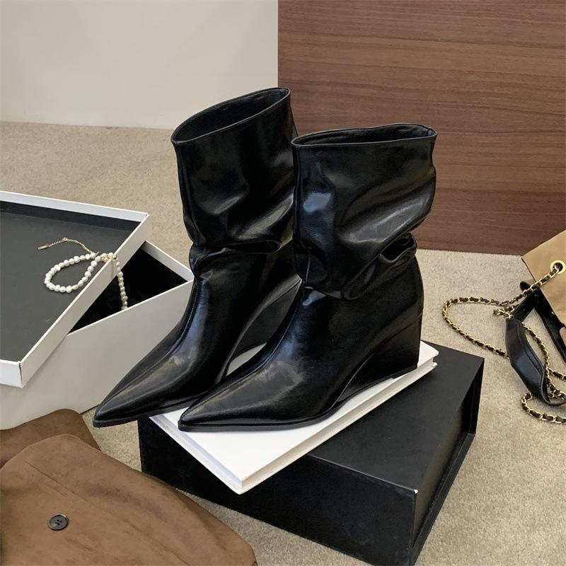 Pile boots autumn and winter new pointed toe heel medium boots retro pleated sleeve fashion short boots