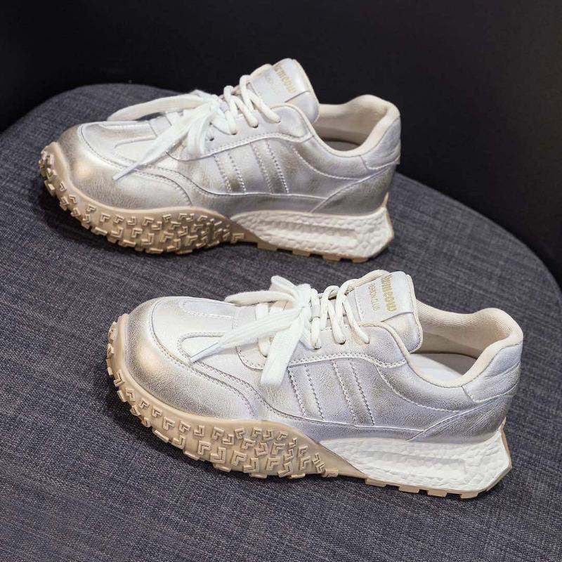 

Leather retro women s shoes spring new soft sole light sports casual dance 35