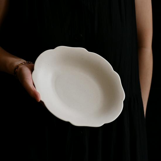 9" Handmade Chinese Beige Ceramic Petal Dinner Plate