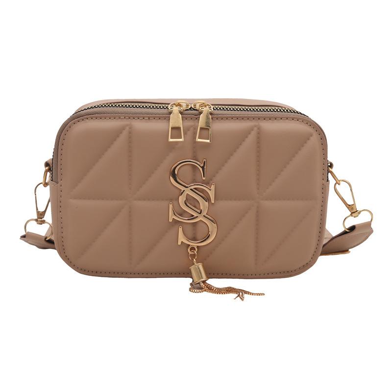 Fashion Small Square Bag Versatile Shoulder Bag Foreign Style Texture Pu Women'S Bag Foreign Gas Pressure Shell Hardware Messenger Bag