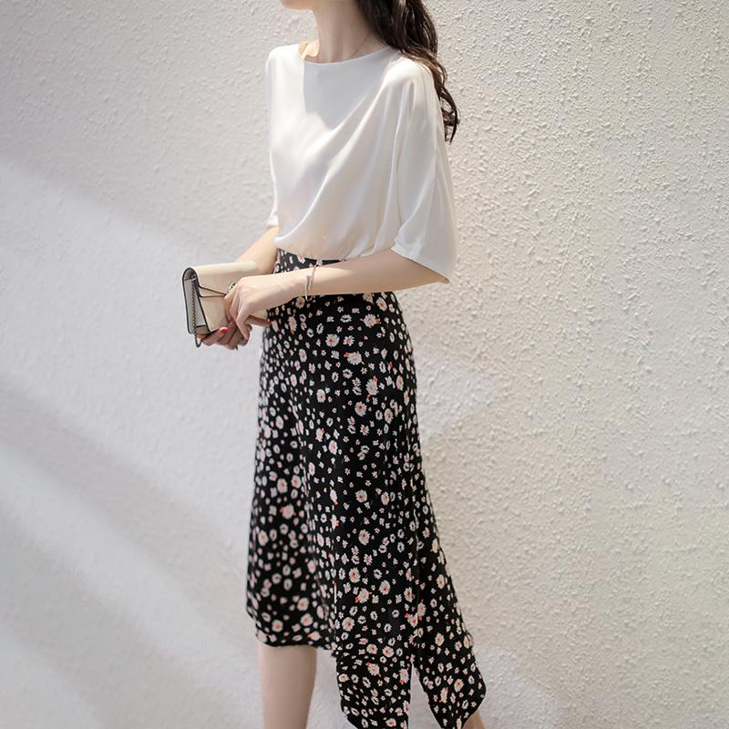 Korean Style Satin Three-Quarter Sleeve Women's Slimming Top