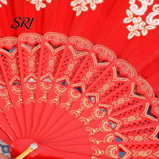 Lightweight Folding Fan Vintage Carved Plastic Ribs Hand Held Portable Chinese Style Summer Cooling Wedding Dance Party Performance Props Handheld