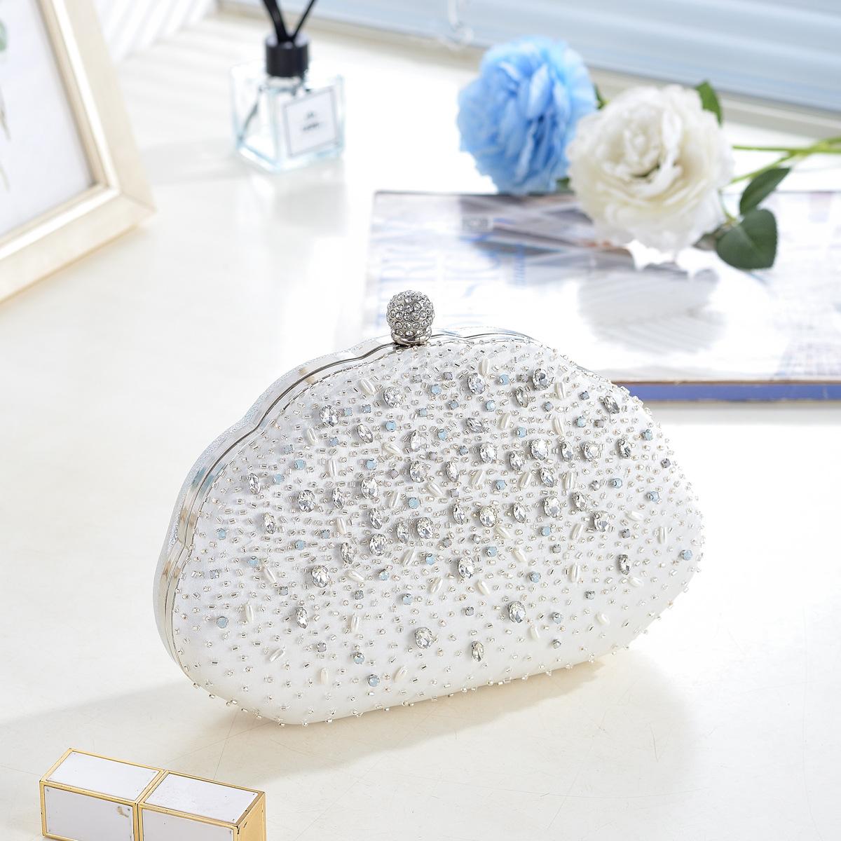 

spabroken diamond clutch bag banquet bag one shoulder oblique banquet dress bag French style cheongsam handbag