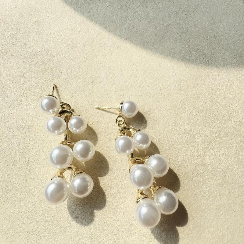 Sweet Retro Cherry Earrings Female Fresh Summer Theme Fruit Design Dangling Drop Earrings Girls Versatile Fashion Accessories