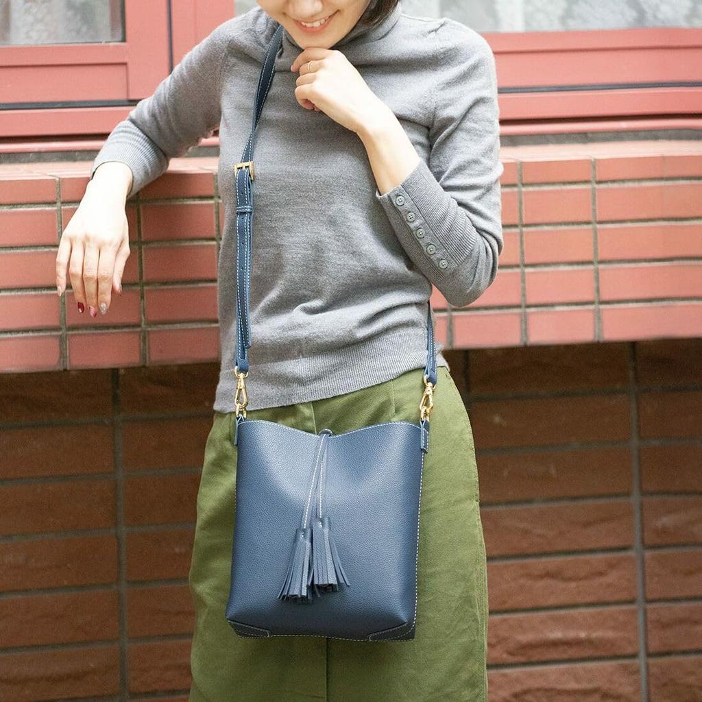 [Barcos Blue] Tassel Shoulder Bag, Women's, One Size, Silver