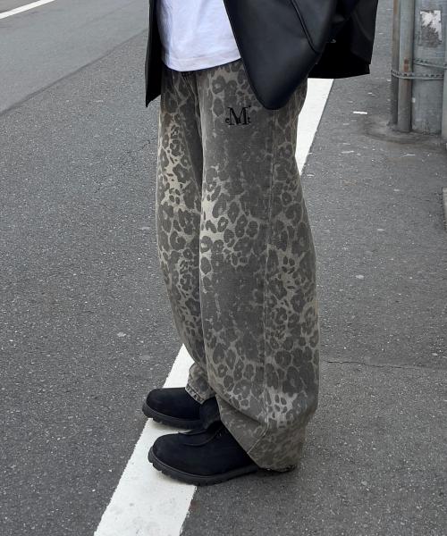 MUCENT Dit Snap Button Leopard Wide Pants