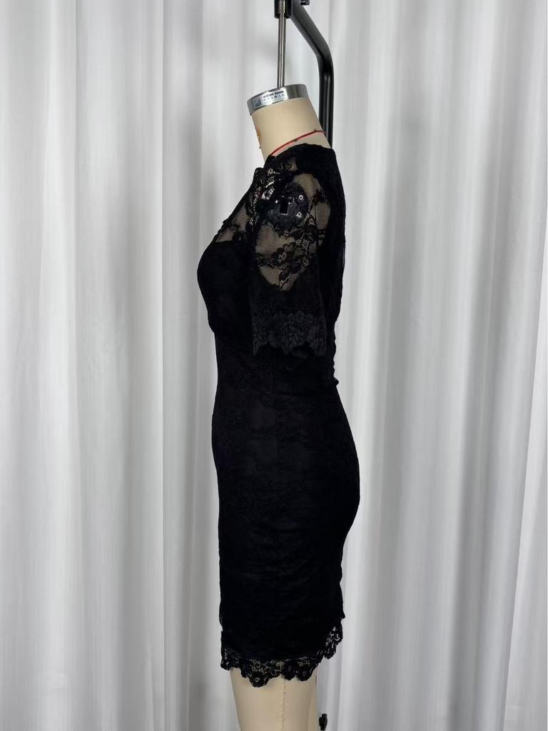 Vestido Europeo y Americano Sexy de Encaje Transparente Adelgazante con Cuello en V