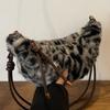 New Leopard Print Plush Bag Fashion Shoulder Bag Commuter Messenger Bag Lazy Temperament Croissant Bag Armpit Bag