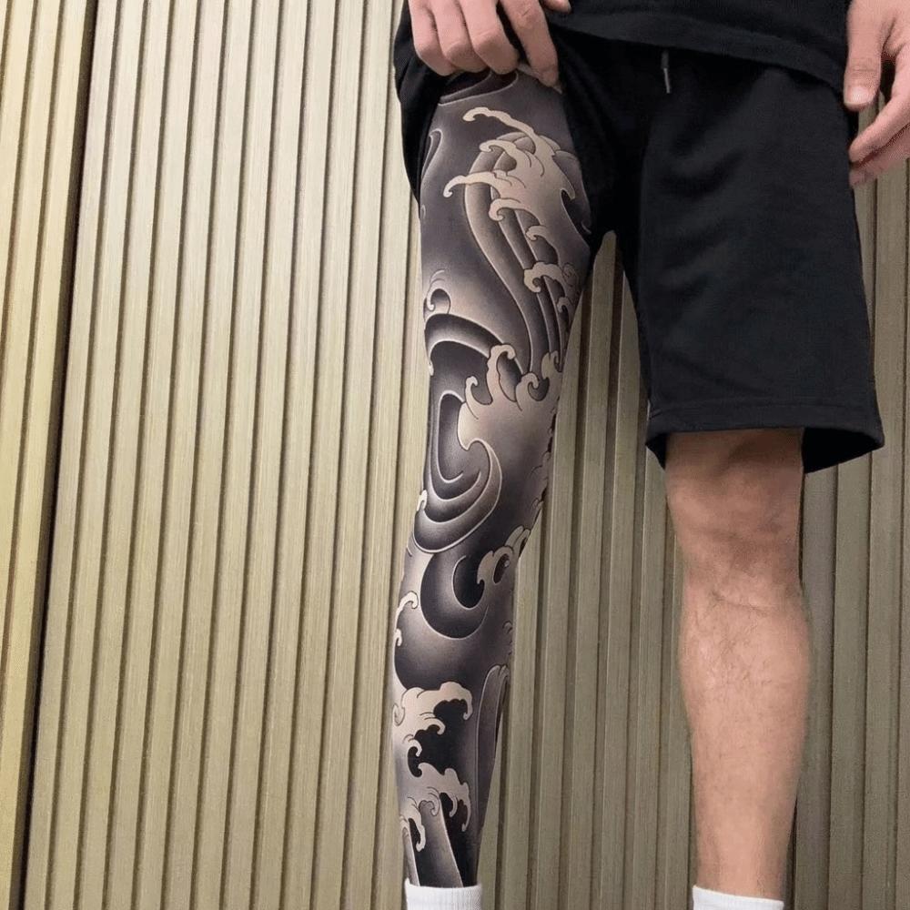 1 Paar Atmungsaktive Tattoo-Socken Japanischer Stil Ganzbein-Strumpf Herren Sonnenschutzsocken Angeln
