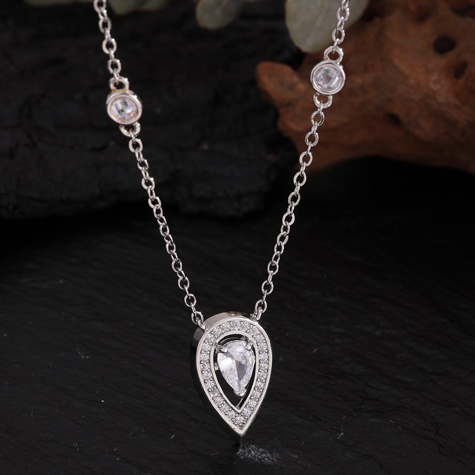 

ZAKOL Elegant Big Water Drop Zircon Inlaid Pendant Necklace for Women Fashion Party Wedding Collar Zircon