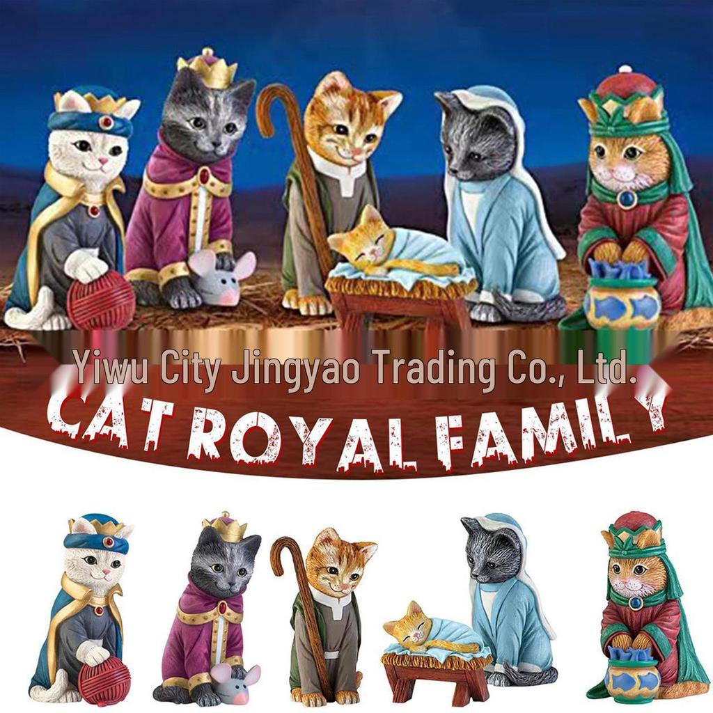Festive Royal Kitten Family Resin Sculpture – Creative Christmas Ornament