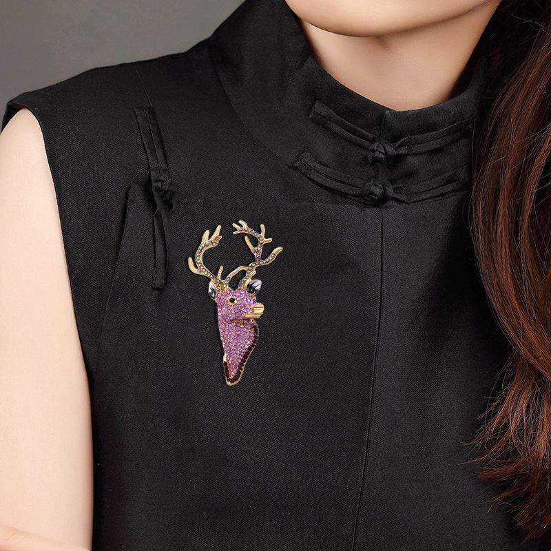 Fashionable Oversized Deer Head Exaggerated Pink Elk High-end Accessories Brooch