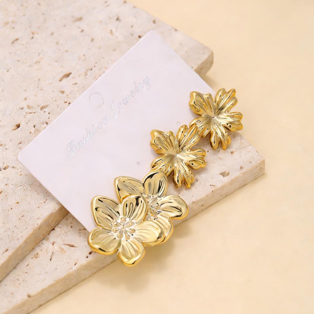 Popular retro gold flower earrings women's simple sun flower stud earrings ear jewelry