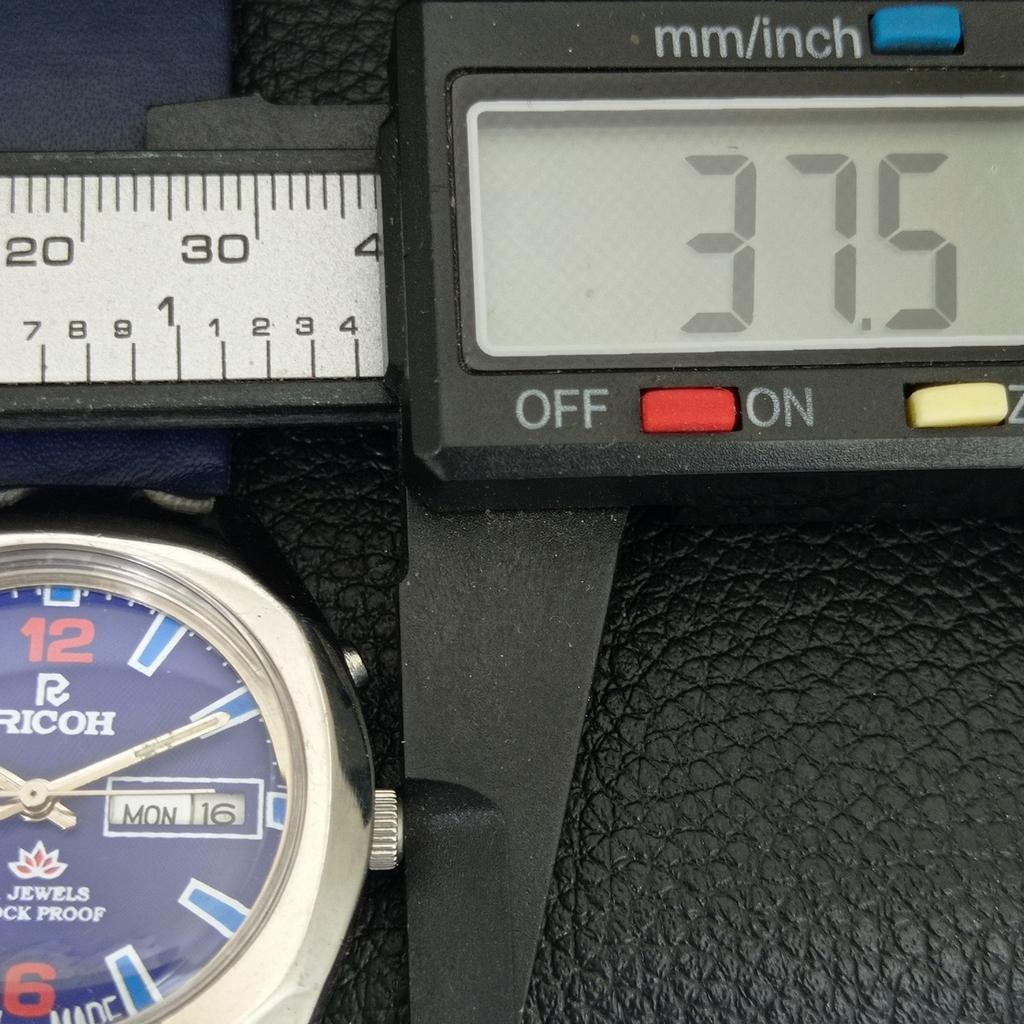 JAPAN VINTAGE RICOH R31 AUTOMATIC MENS BLUE COLOR DIAL WATCH a707635-1