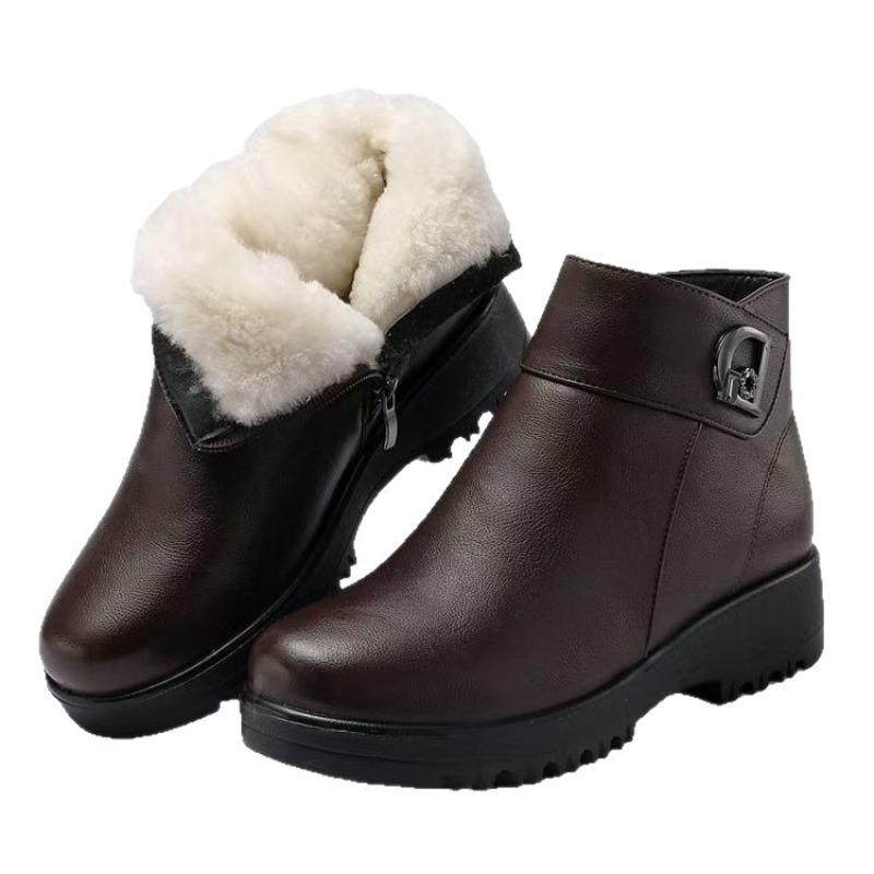 Soft leather women's boots fleece thickened flat bottom middle old mother women's cotton shoes soft leather plush fashion boots women
