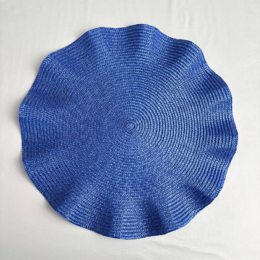Set of 6 Round Placemats with Weave Design Heat-resistant Table Mats Washable with Corrugated Edge Non-slip Dining Table Mats