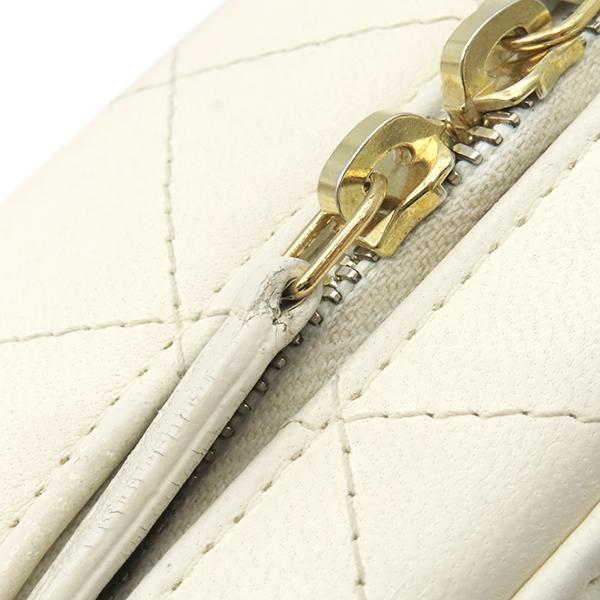 CHANEL - Matrasse Zip-around vanityShoulder Bag lambskin Array