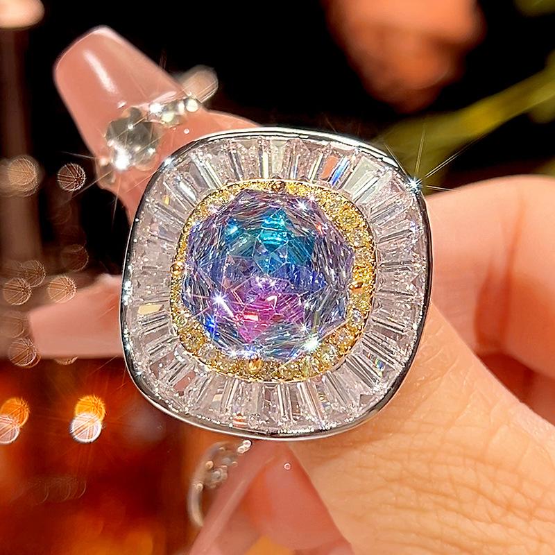 

Осенне-зимние украшения Медное основание Позолота Роза огранки Градиент цвета Темперамент Легкая роскошь Костюм Женщины 14-10 мм