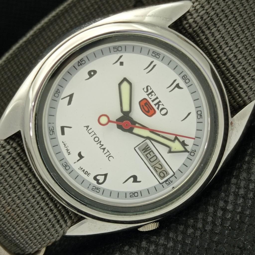 

Б/У винтажные часы SEIKO 5 AUTOMATIC 7009A JAPAN MENS D/D ARABIC WATCH 594a-a311795-6 lot594a-a311795