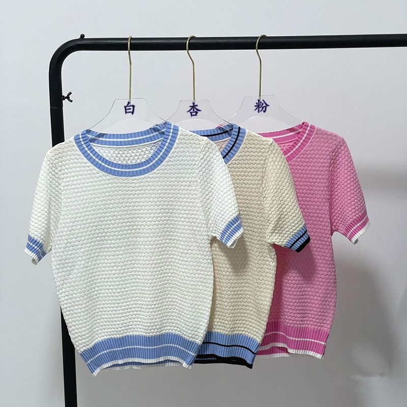 Summer Contrasting Color Round-neck Short-sleeved Knitted Sweater A Stylish and Versatile Loose Top for Women