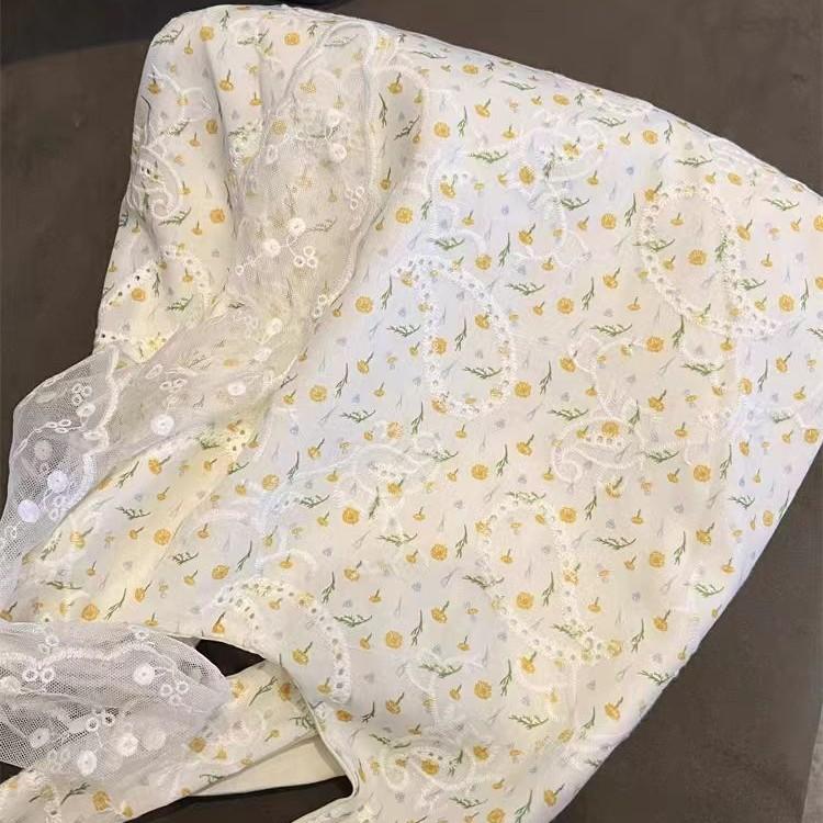 Niche broken flower canvas bag women's new large-capacity commuter shoulder bag, versatile texture