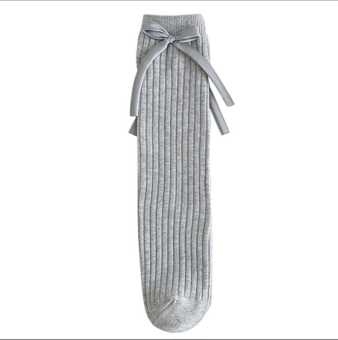 New Sweet Princess Mid-Calf Socks for Girls - Solid Color Bow Style for Autumn and Winter