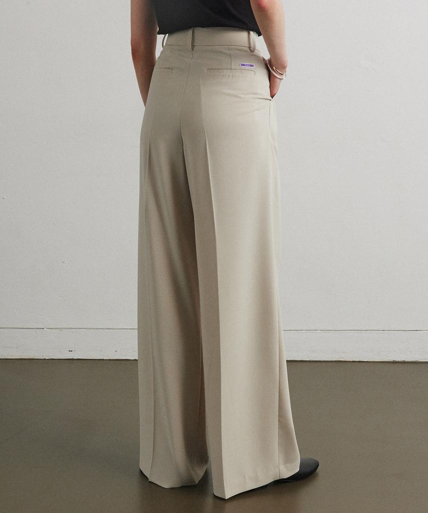 Aheule Flow Tuck Wide Slacks_Beige