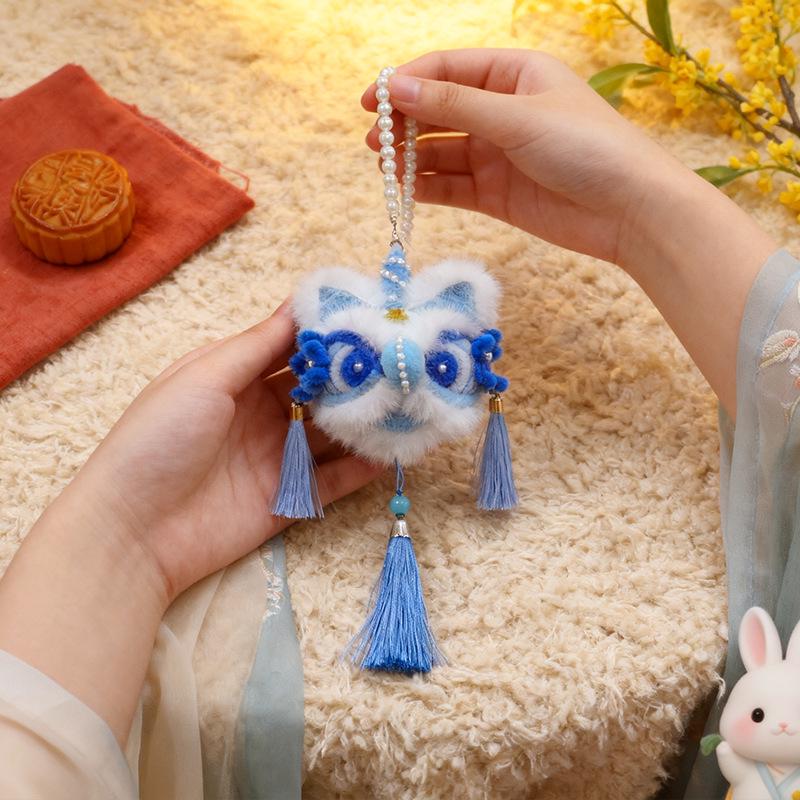 

Светящийся плюшевый фонарь в виде танцующего льва - Новогоднее детское подвесное украшение 12*38 CM